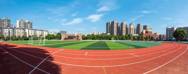 如何在茫茫人海中找到以前的老同学？