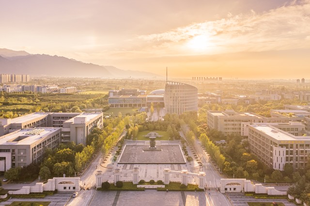 如何在茫茫人海中找到以前的老同学？