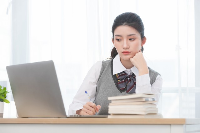 网上怎么找老同学 (找老同学上哪个网)